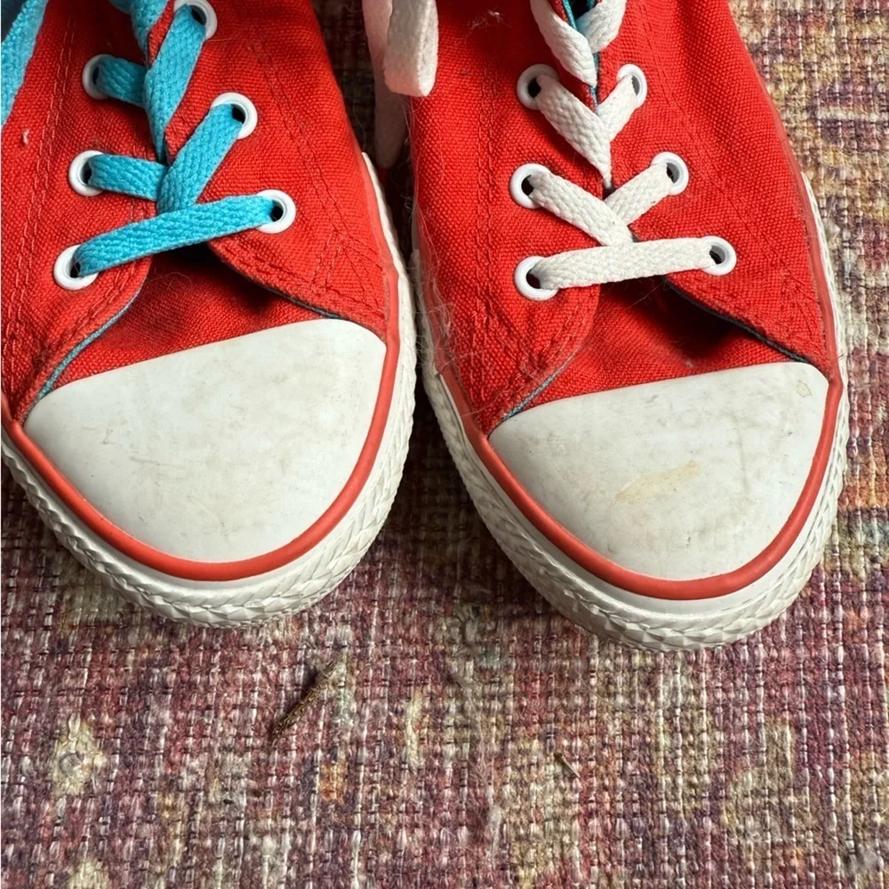 Converse fun red